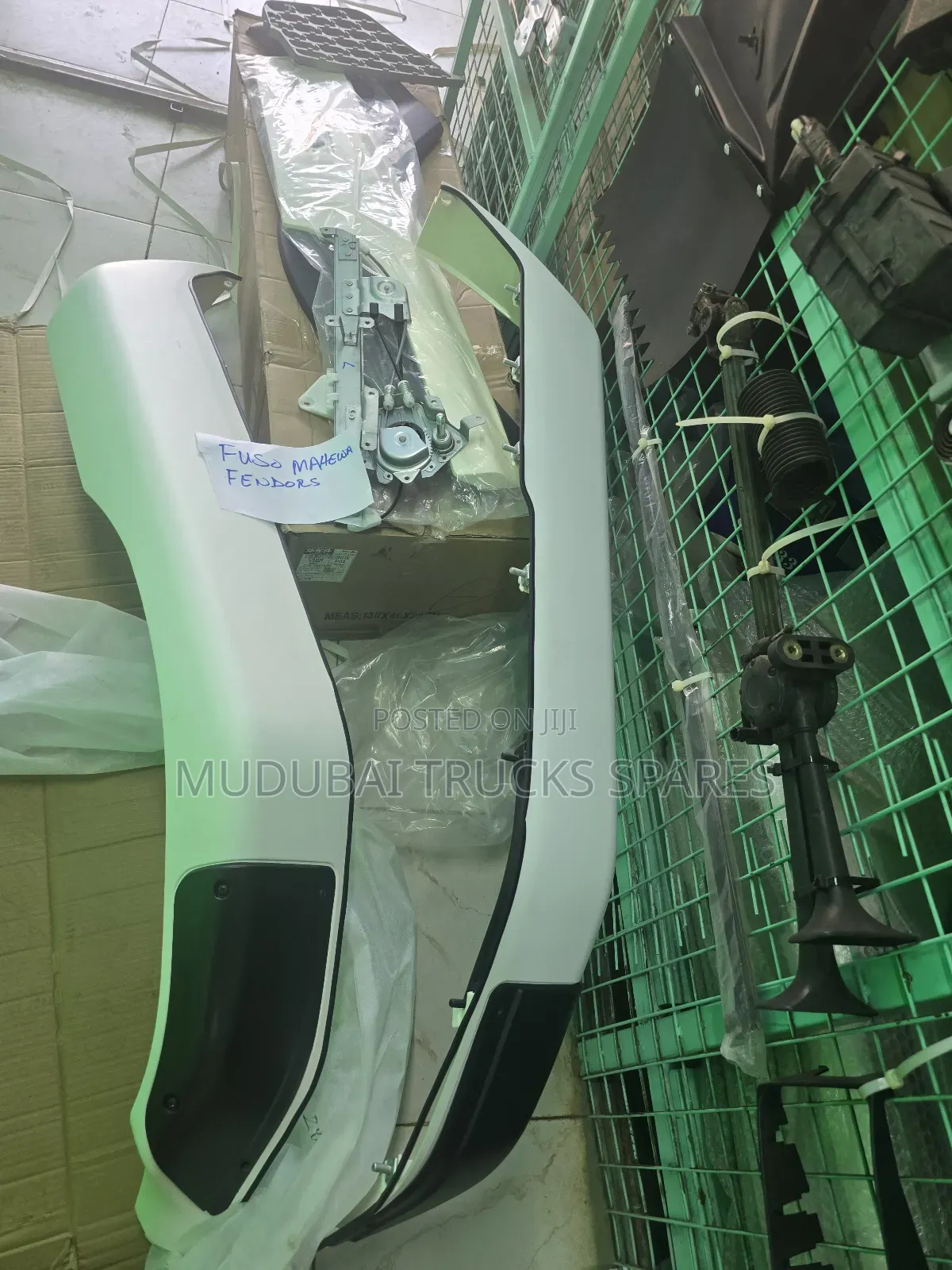 Mitsubishi Fuso Mahewa Door Fendor