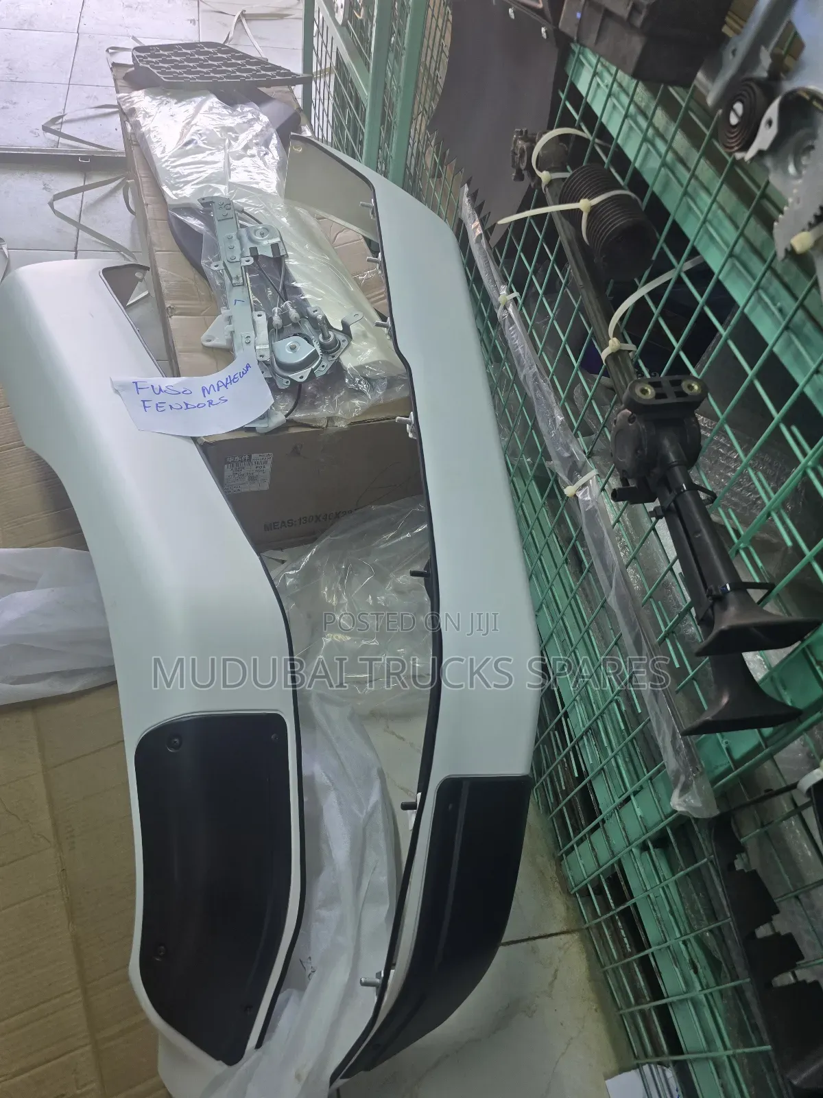 Mitsubishi Fuso Mahewa Door Fendor