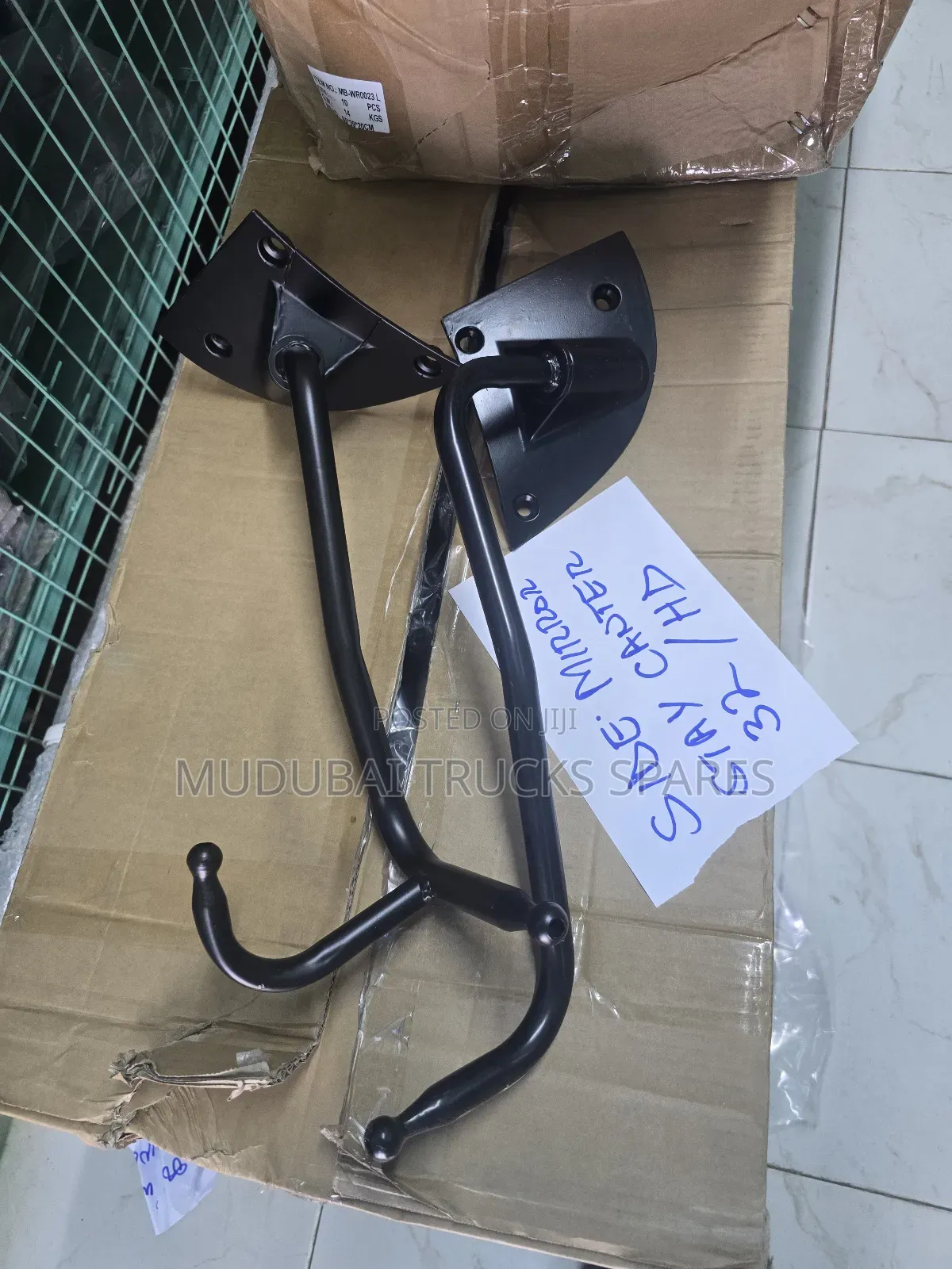 Mtsubishi Canter 32 or Hd Side Mirror Stay
