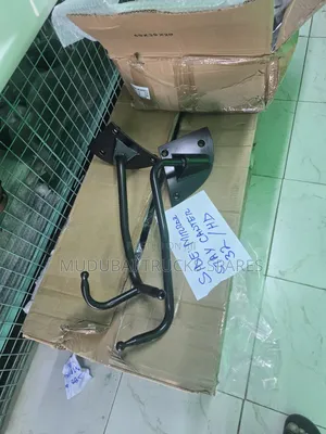 Mtsubishi Canter 32 or Hd Side Mirror Stay