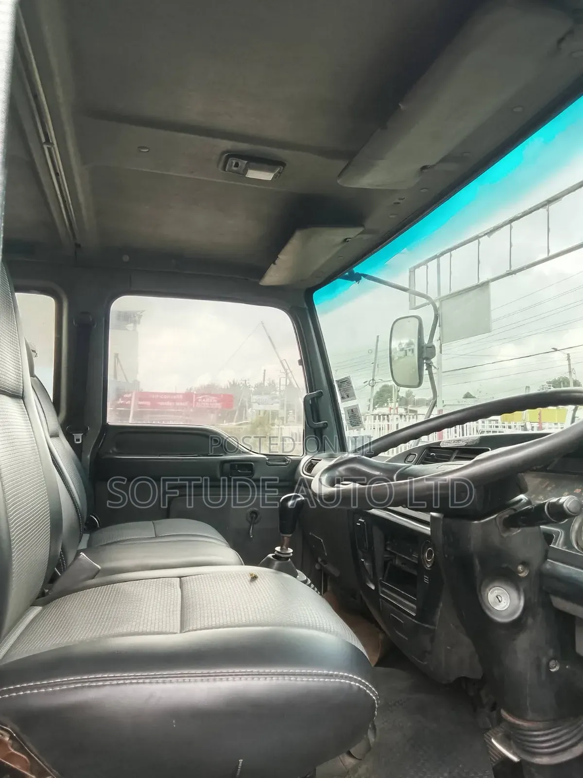 Isuzu FRR 2015 White