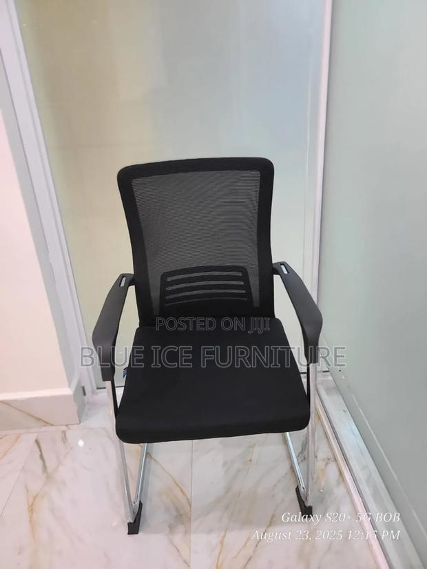 High Quality Office Chair - main view