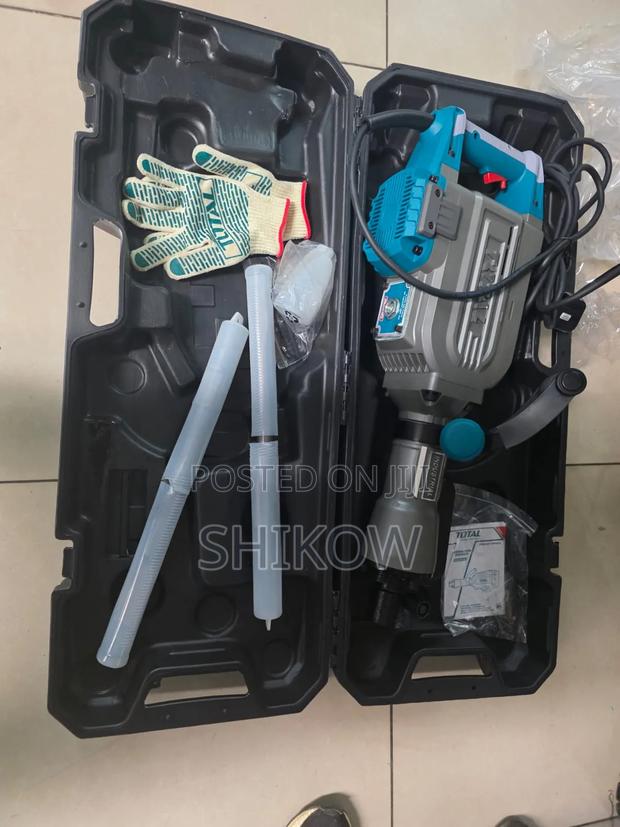 Total Industrial Demolisher Hammer – Strong Durable