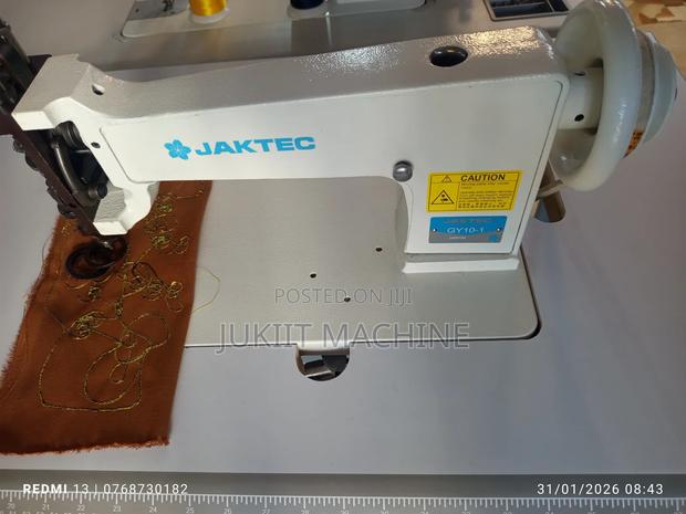 Chain Stitch Sewing Machine - thumbnail 3