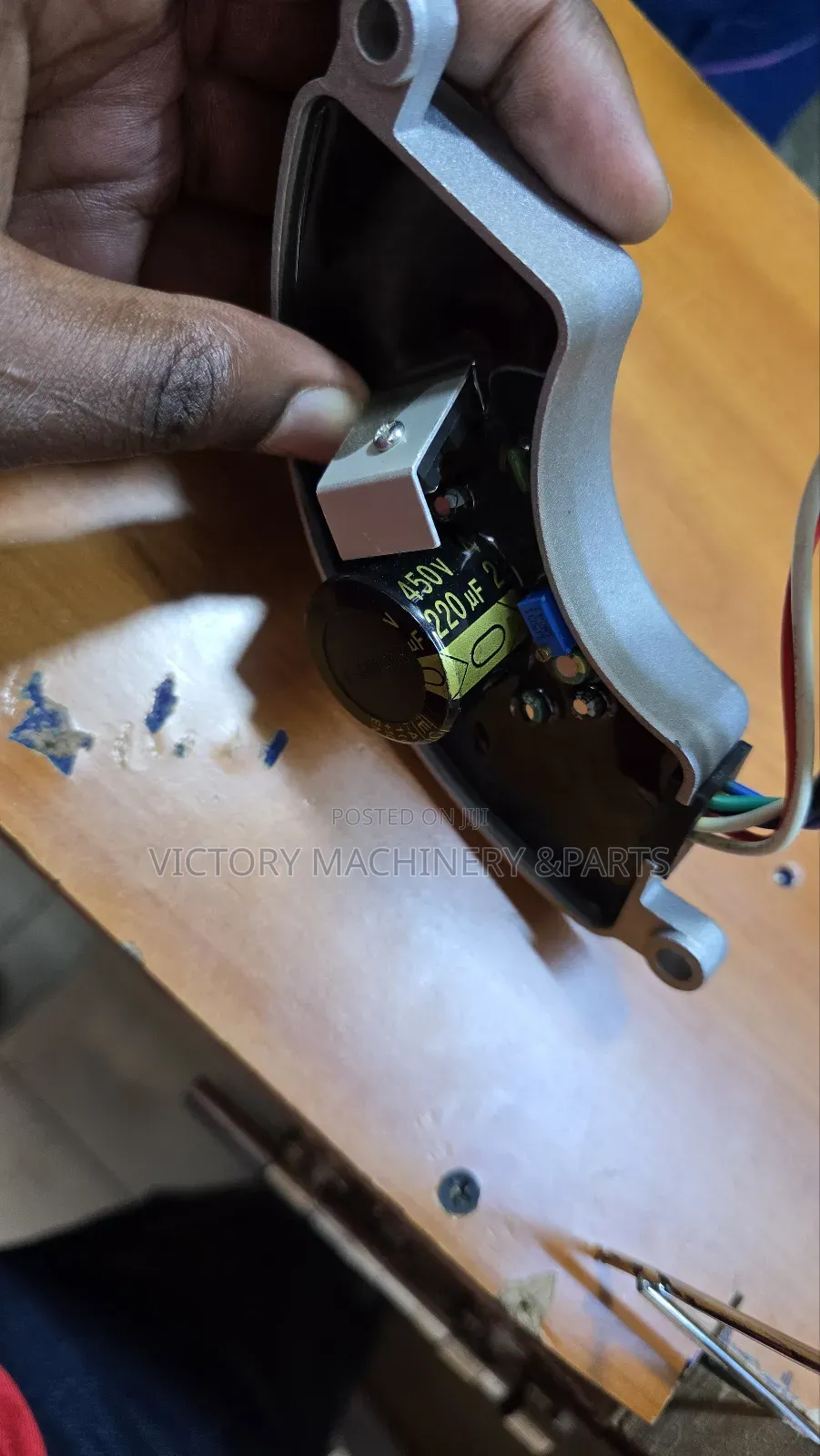 450v/220uf Avr For Generators High Quality
