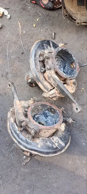 Land Cruiser J79 Knuckles.