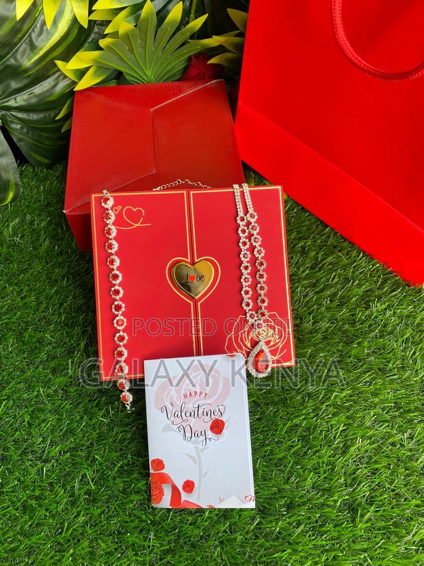 Lady Necklace Gift Set - thumbnail 2