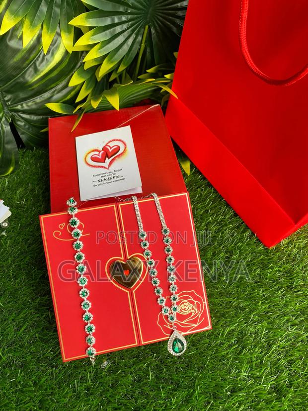 Lady Necklace Gift Set - thumbnail 3
