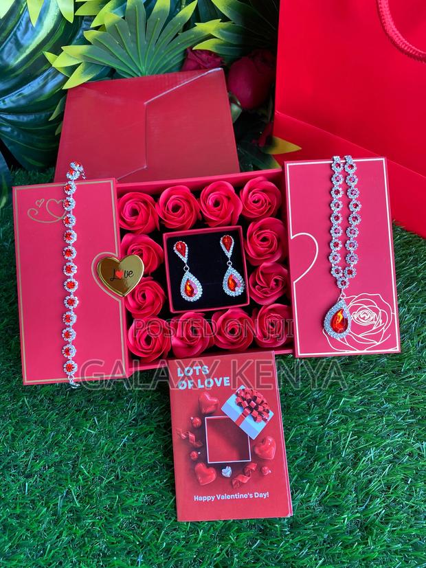 Lady Necklace Gift Set - thumbnail 5