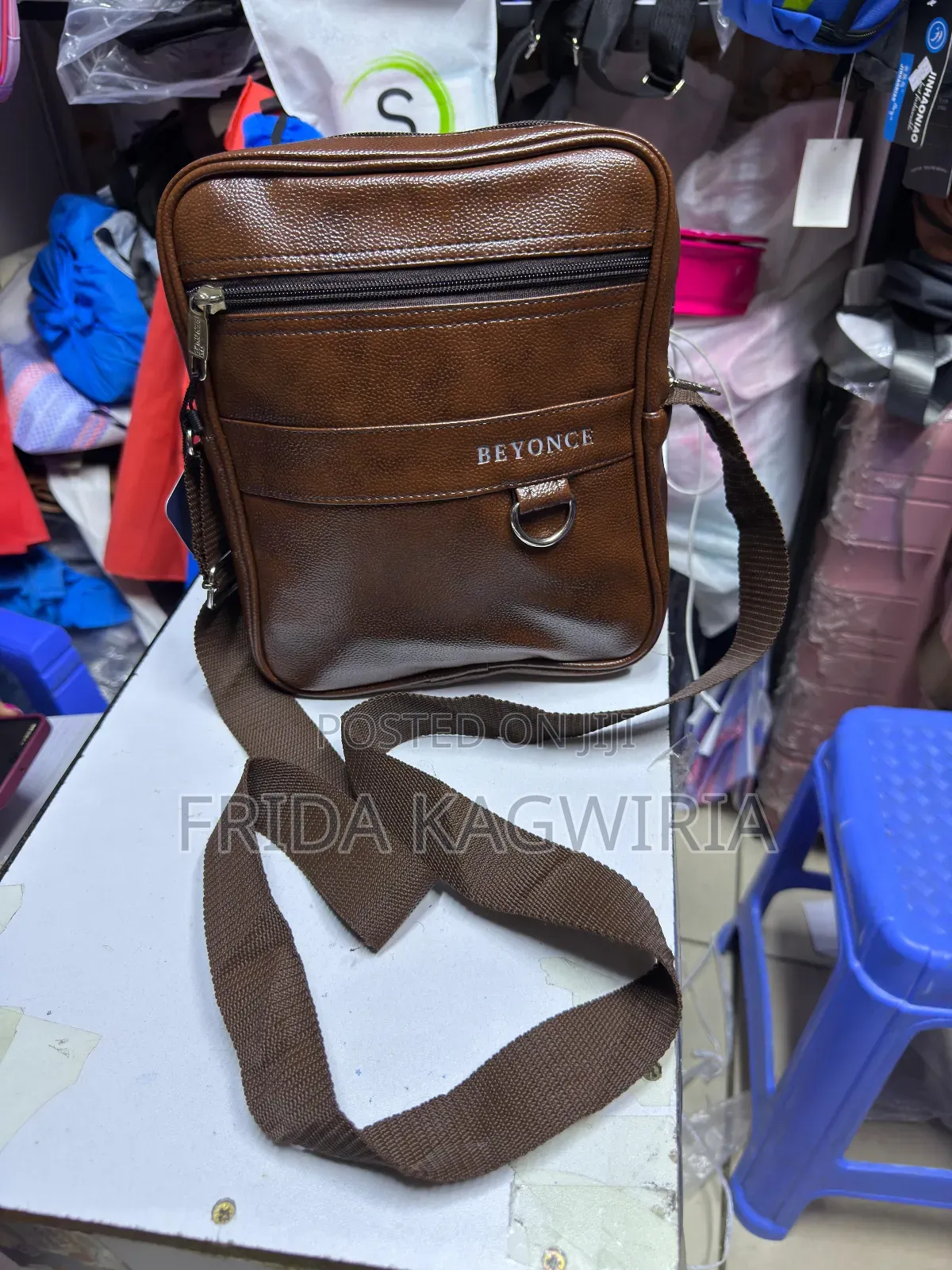 Classic Unisex Leather/Messenger/Crossbody/ Shoulder Bag /Laptop Bag