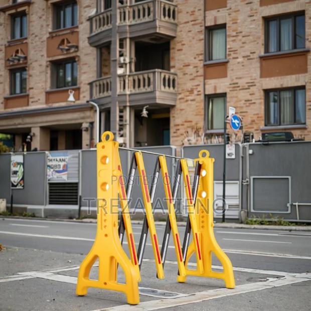 Adjustable Safety Barricade - main view