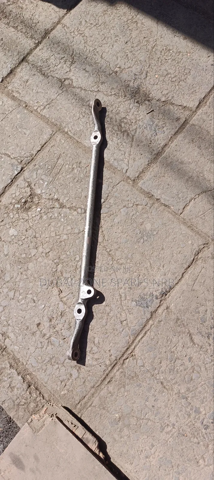 Hilux Surf, Millennium 4wd Centre Rods.