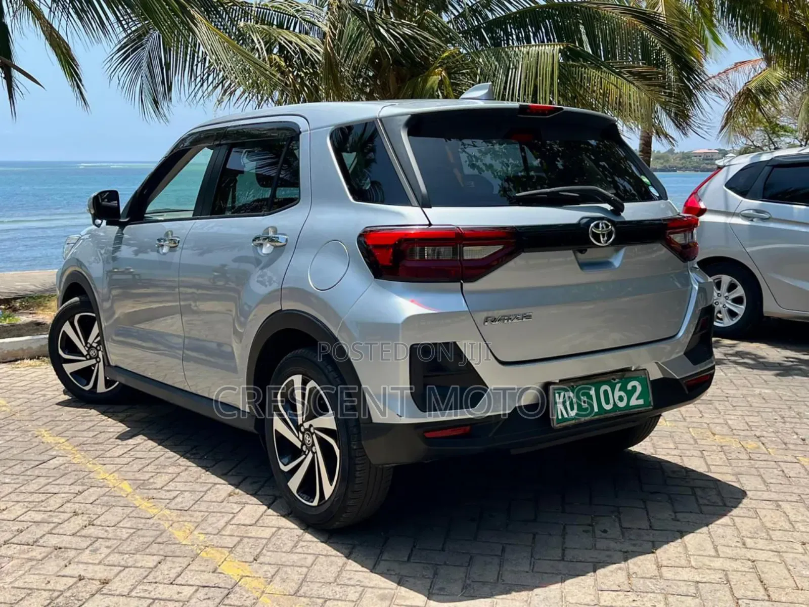 Toyota Raize 2019 Silver