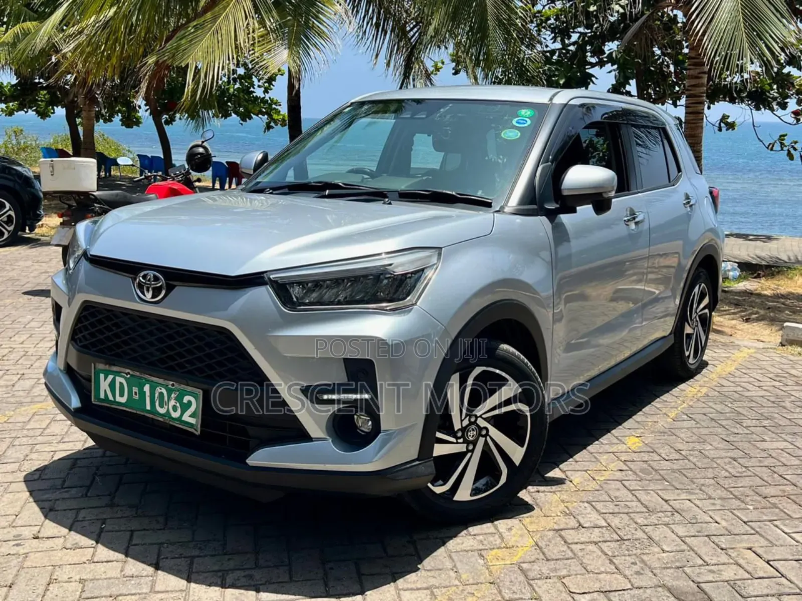 Toyota Raize 2019 Silver
