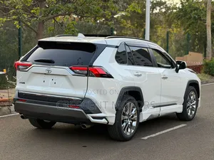 Toyota RAV4 2020 Pearl