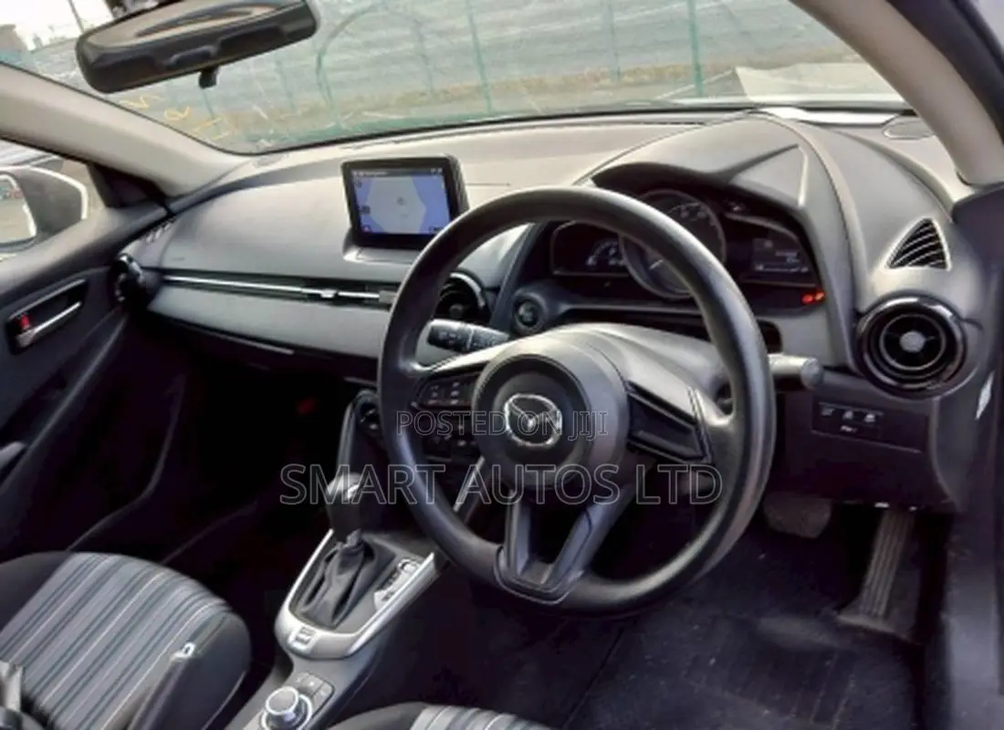 Mazda Demio 2019 Pearl