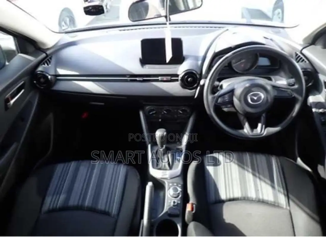 Mazda Demio 2019 Pearl
