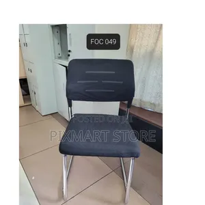 Executive Leather Waiting Room Chair – Ergonomic Office Seating