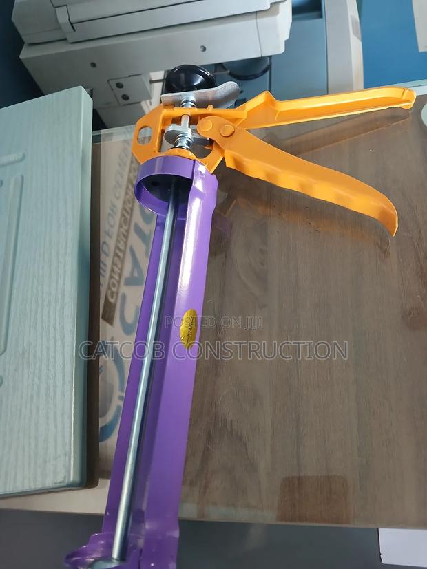 Sealant Gun - thumbnail 3