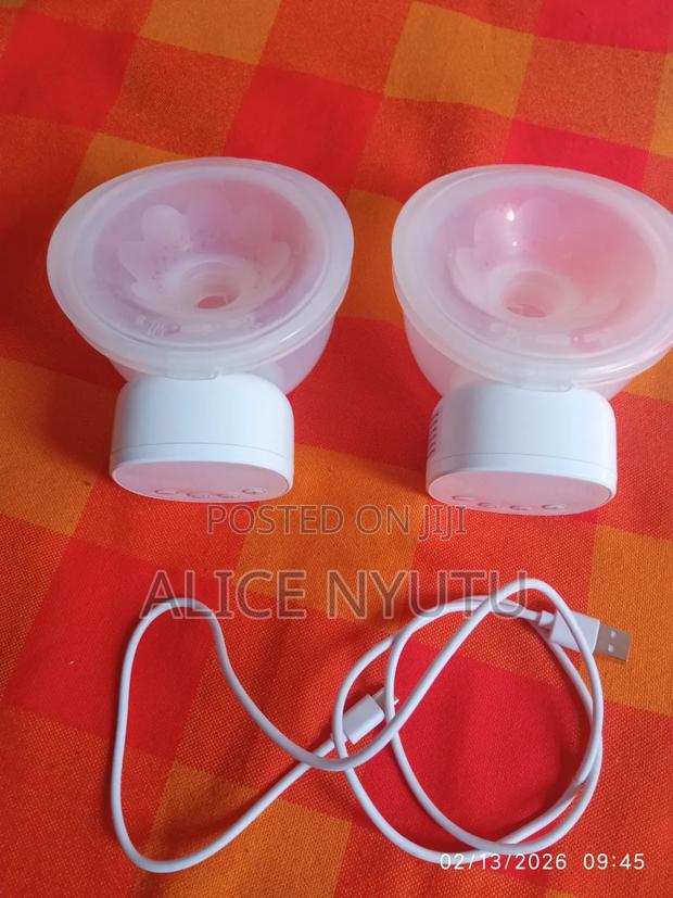 Double Wearable Electric Breastpump - thumbnail 3