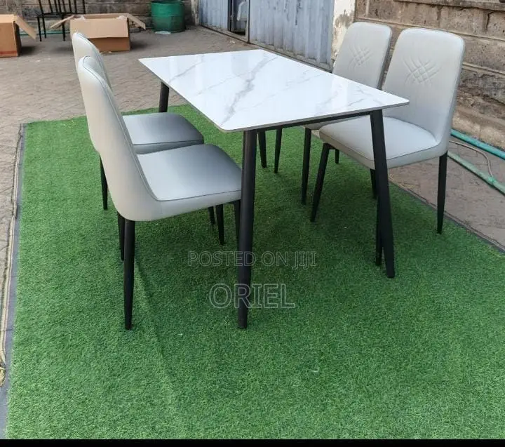 Modern Dining Set : 4-Seater Italian Dining Set