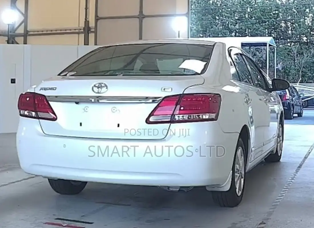 Toyota Premio 2019 White