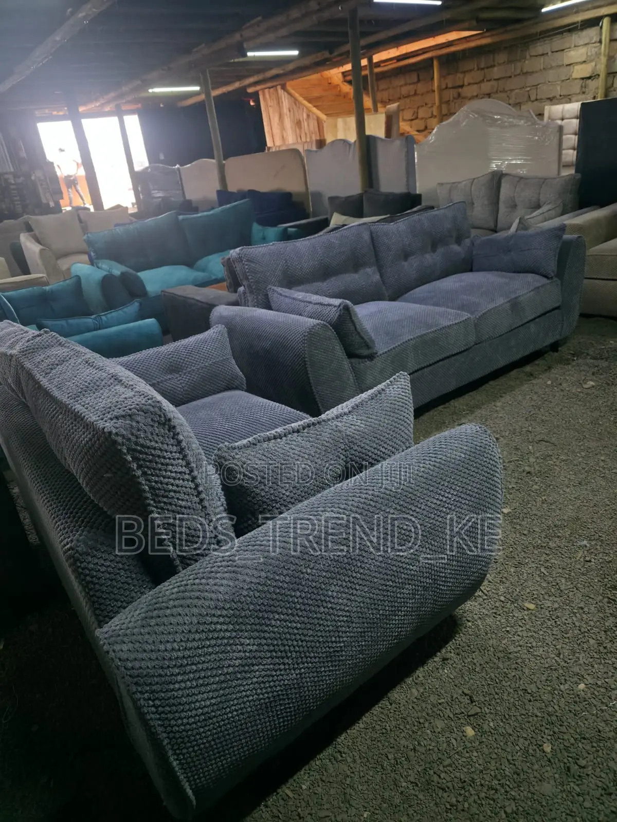 Lounging Classy 5 Seater Butterfly Seat 3,2