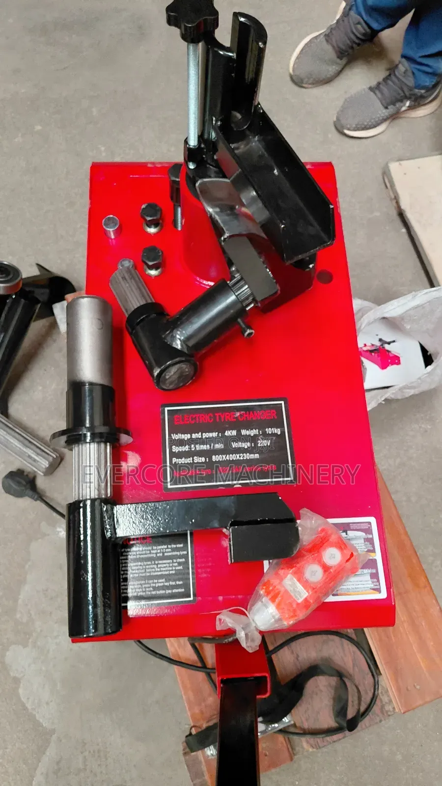 Sunshine Italy Small Truck Tyre Changer Machine Electric Powered.