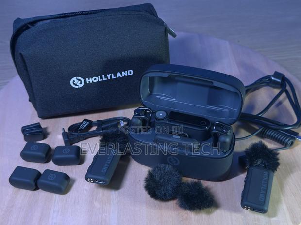 Hollyland Lark Max 2 Combo 4-Person Wireless Microphone - thumbnail 2