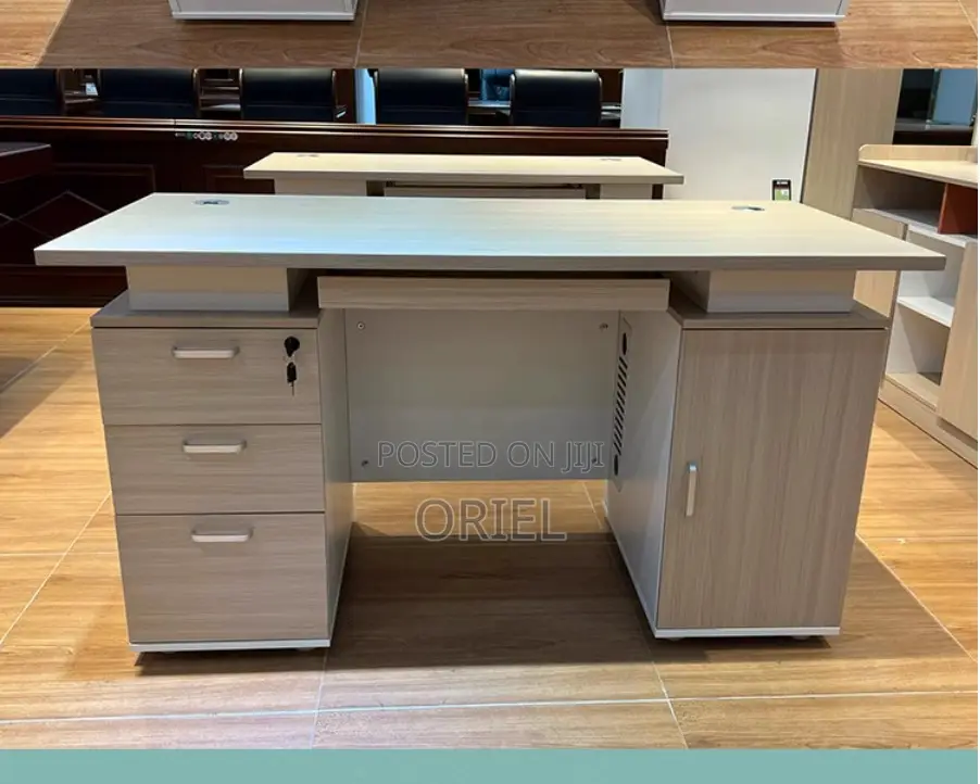Modern Office Desk : 1.4m Clerical Office Desk