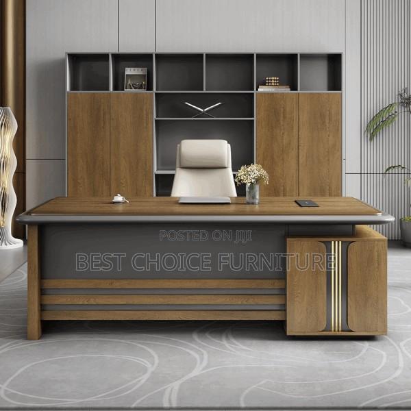 Office Desk; Sleek 1600mm Desk Perfect for Executive Offices - thumbnail 6
