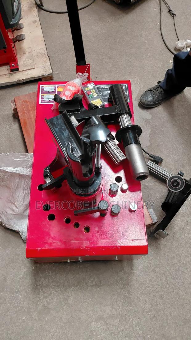 Simple Truck Tyre Changer Best Quality Heavy Duty. - thumbnail 4