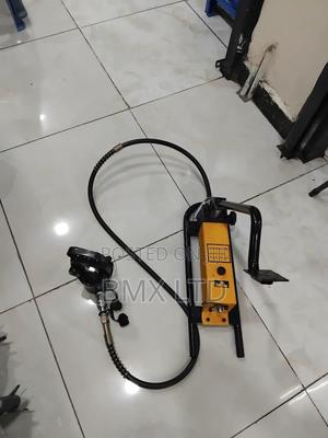 Portable 700bar Hydraulic Cable Press Tool for Industrial Use - thumbnail 2