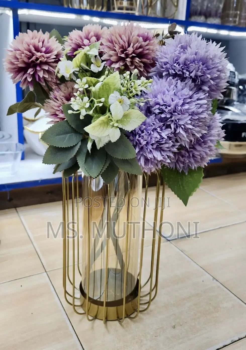 Decorative Golden Glass Flower Vase With a Metalic Stand