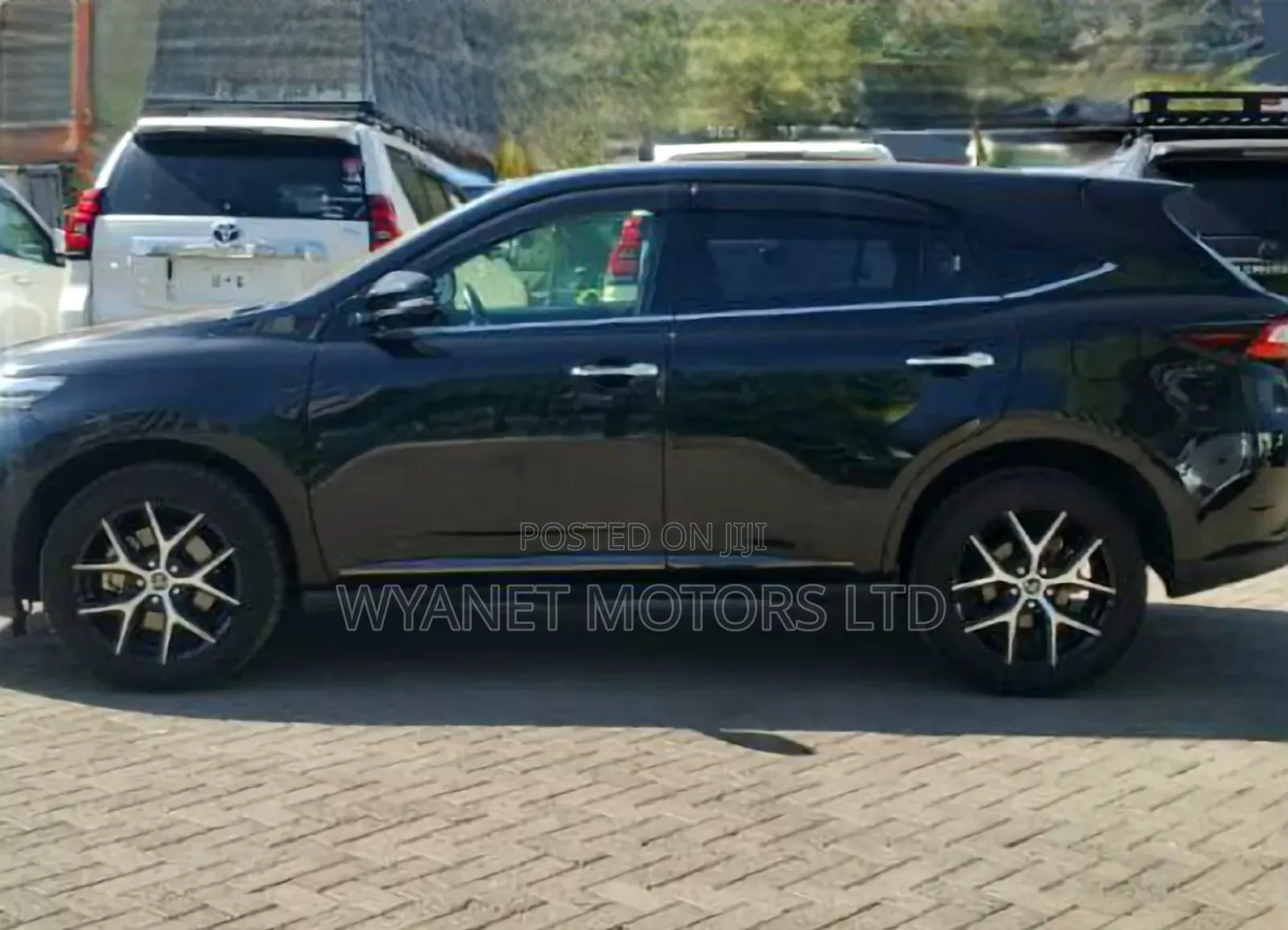 Toyota Harrier 2.0 2018 Black