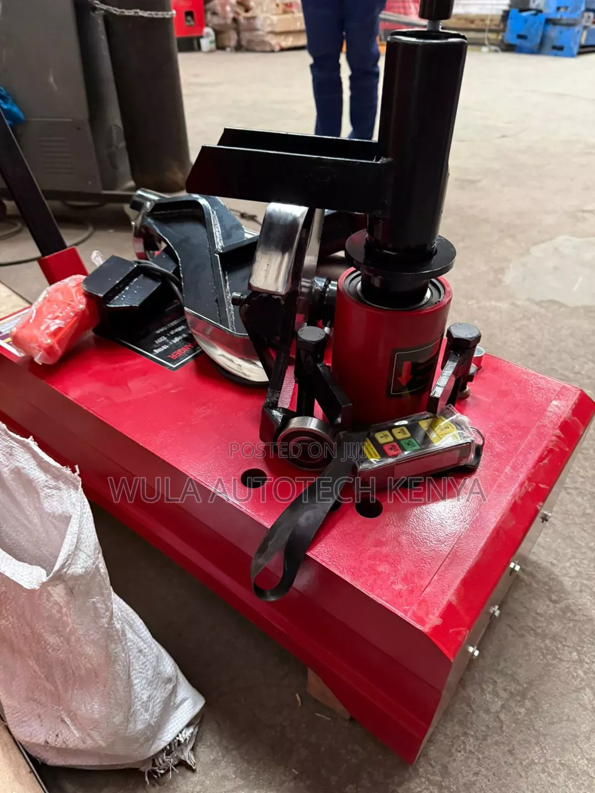 Heavy Duty Truck Tyre Changer Simple Machine Sunshine Italy