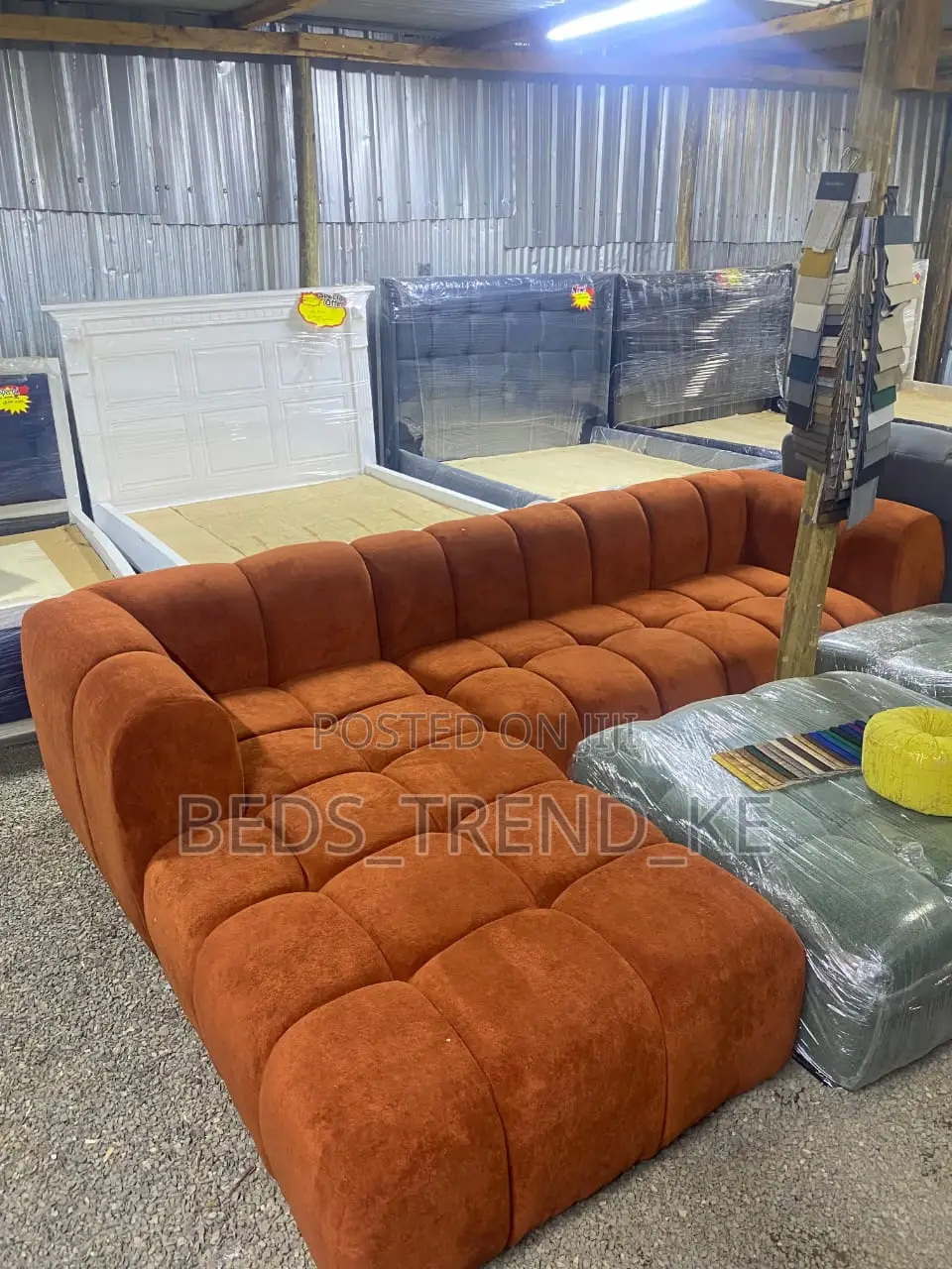 Back Parmanent 6 Seater Classy Bubble L Seat