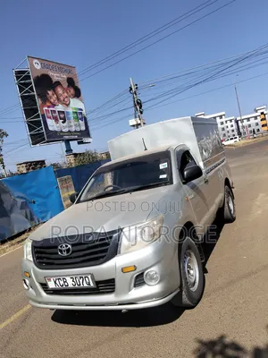 Toyota Hilux SR HI-RIDER 2015 Gray