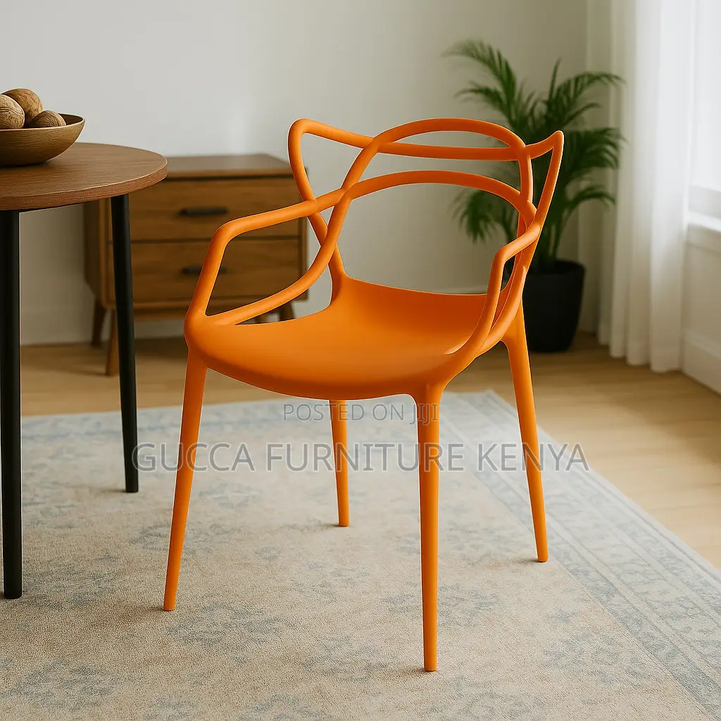 Stackable Plastic Outdoor Dining Chair
