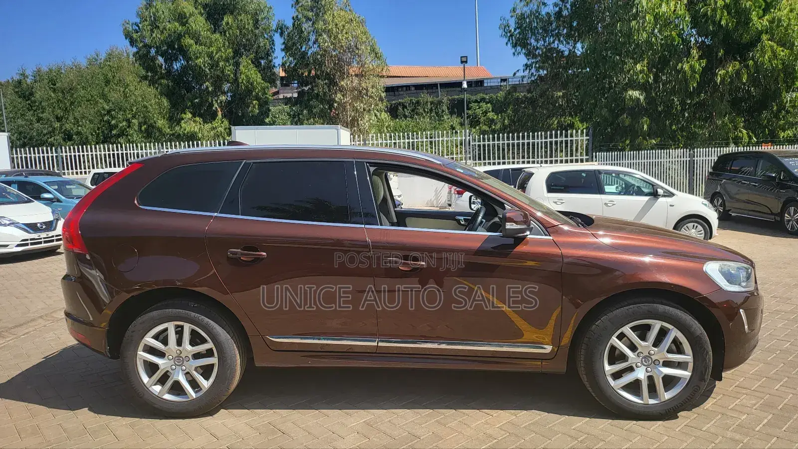 Volvo XC60 2018 Brown