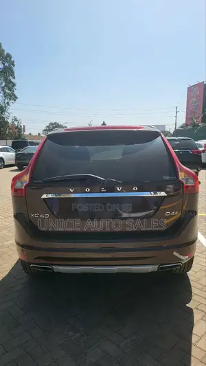 Volvo XC60 2018 Brown