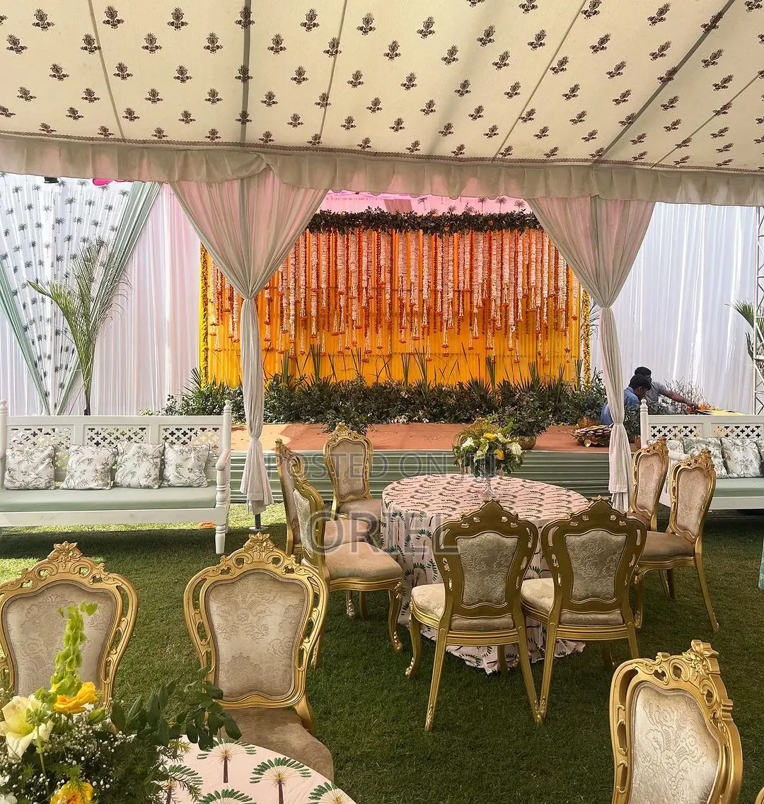 Modern Wedding Chair : Golden Frame Banquet Chair