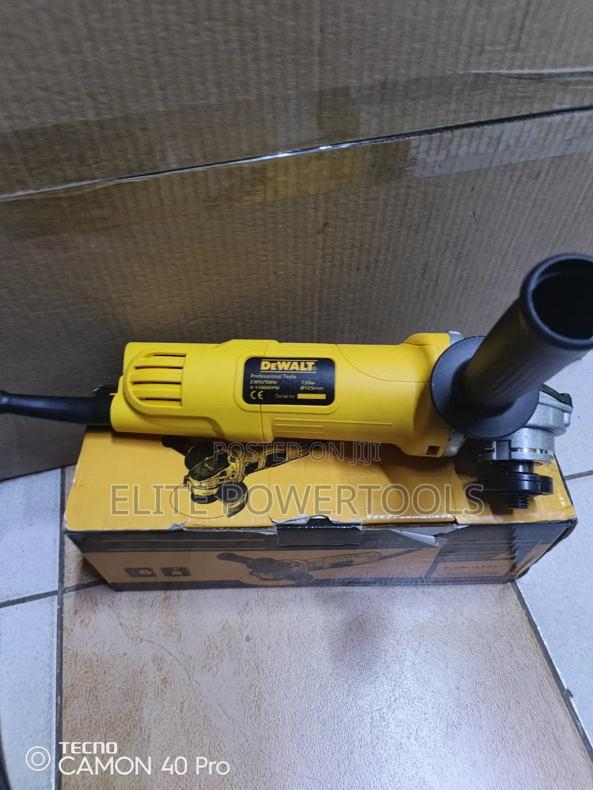 750w 4" Dewalt Angel Grinder