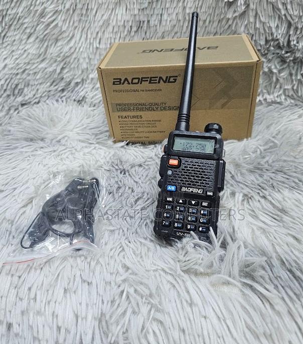 Baofeng Uv-5r Dual Band VHF/Uhf Handheld Communication Radio