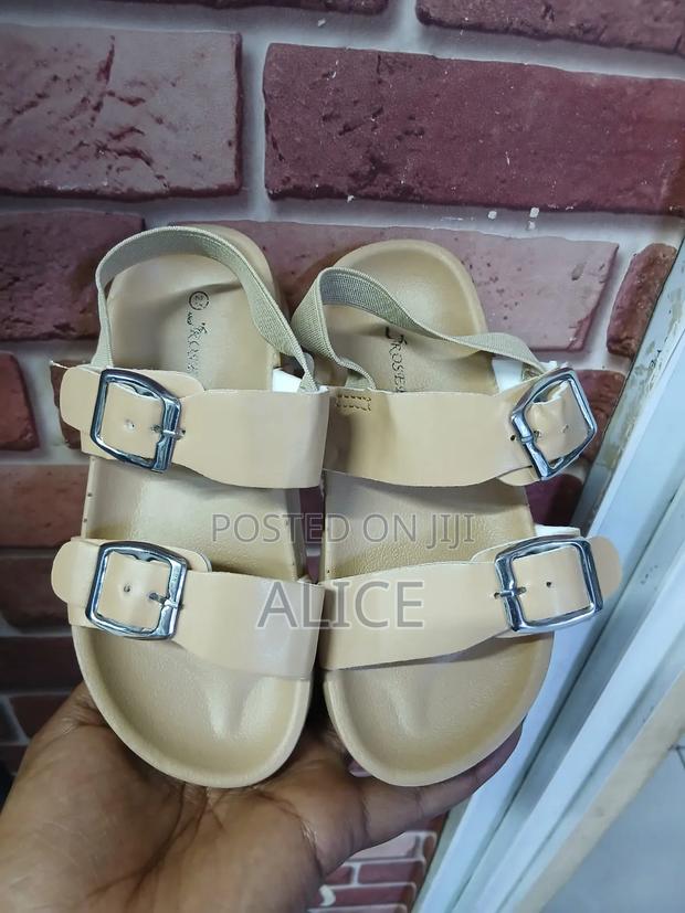 Stylish Kids Kicks - thumbnail 2