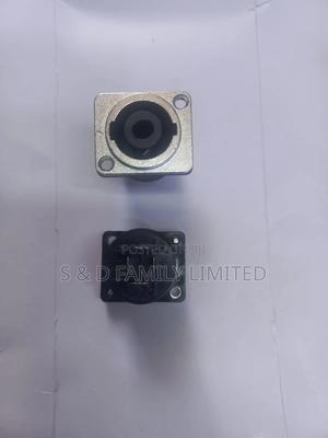 Female Speakon Connectors With Metal Plate
