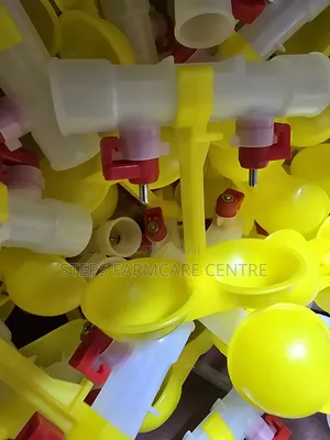 Double Cup 3/4" Pipes Poultry Drinkers
