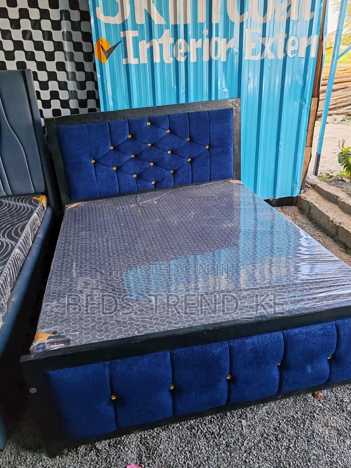 Blue Native 5 by 6 Mocket Bed