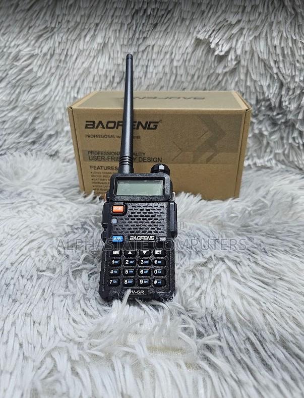 Walkie Talkie Baofeng Uv-5r 8km to 10km Range Two Way Radio With Led