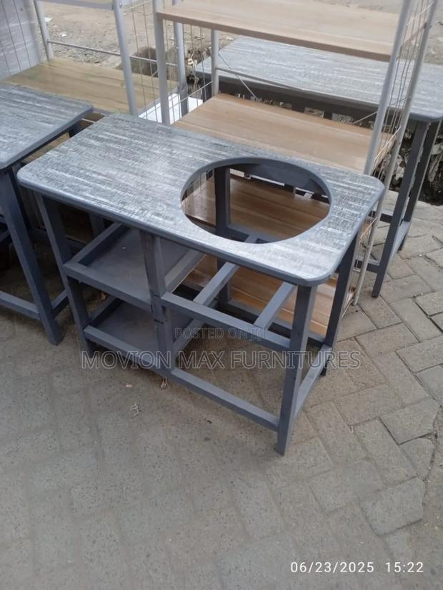 Kitchen Table Kitchen Table - main view